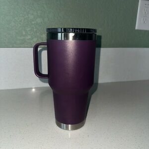 Yeti 30 oz rambler is the leakproof lid never used